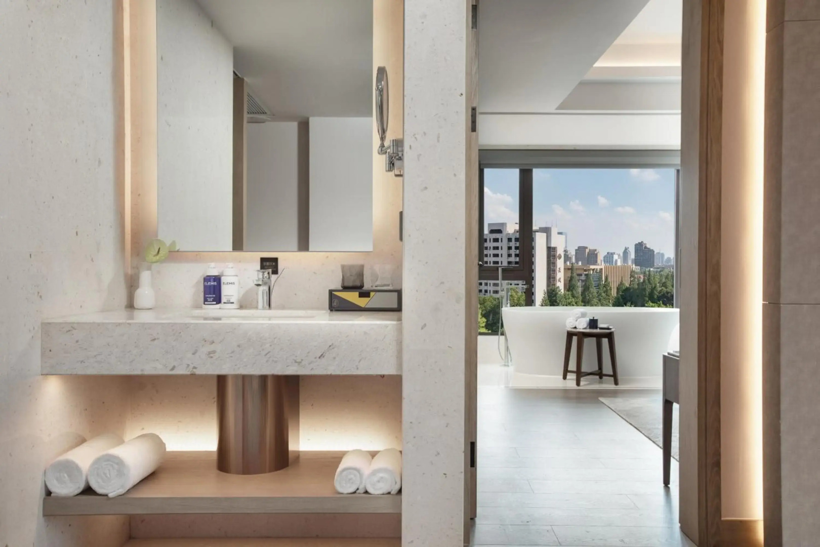 voco Nanjing Oriental Pearl by IHG