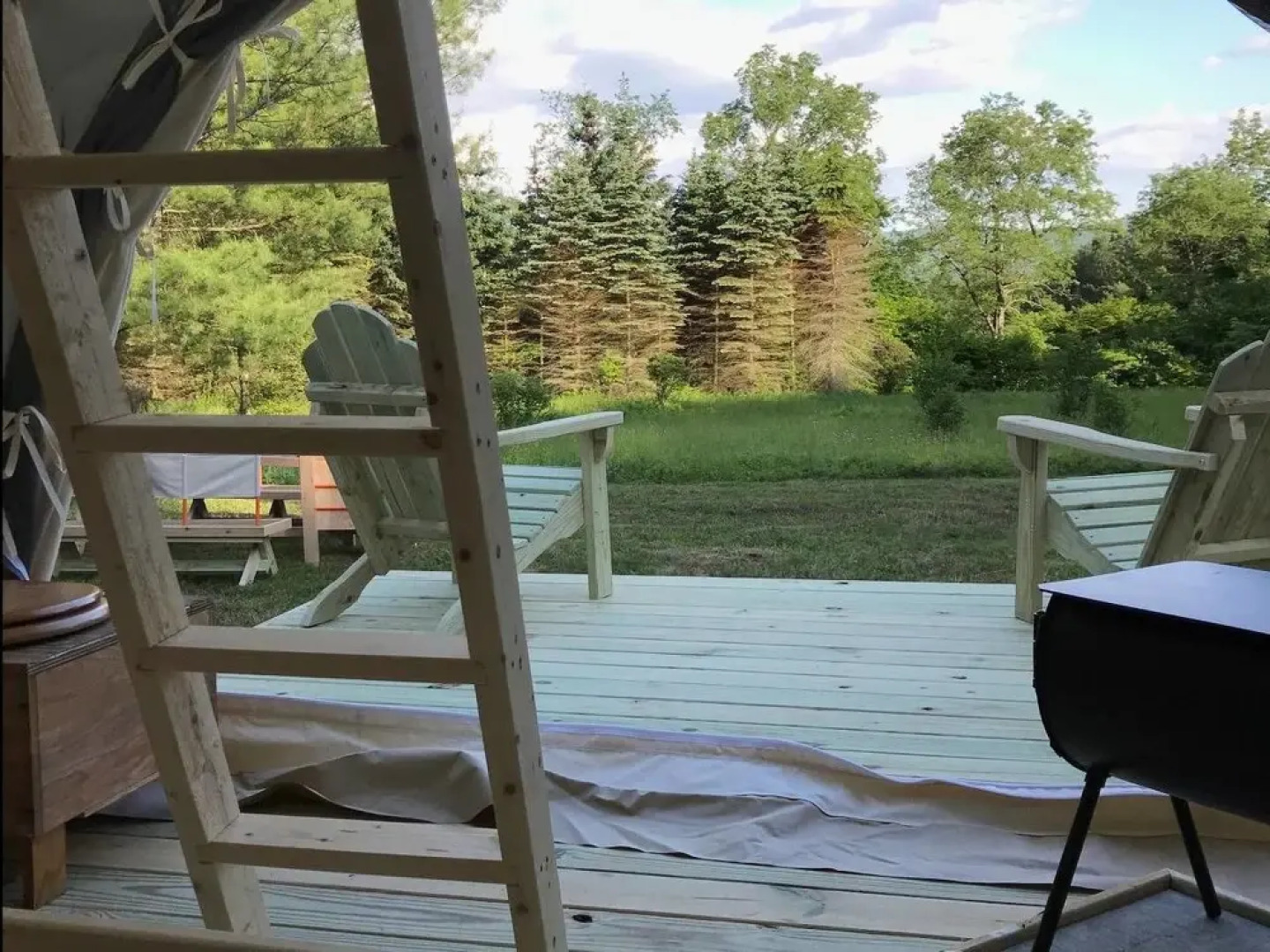 Tentrr - Middle Mountain Meadow - Campsite