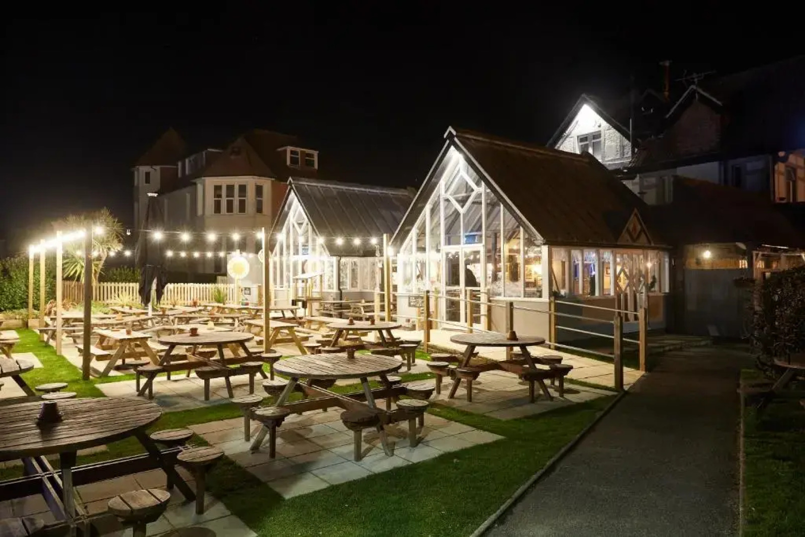 The Spyglass and Kettle