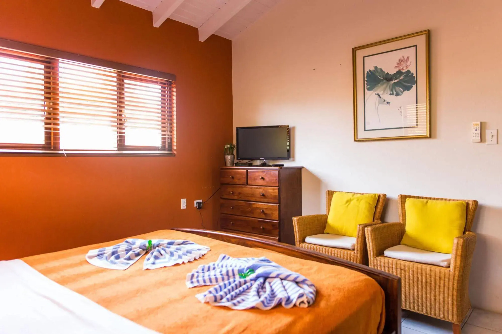 Cariñas Studio Apartments