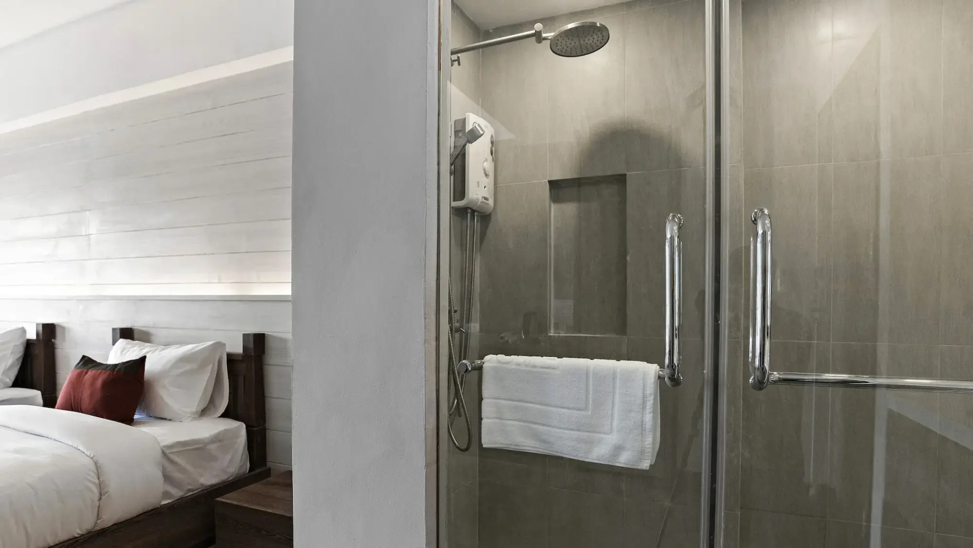 B2 Mae Hong Son Premier Hotel