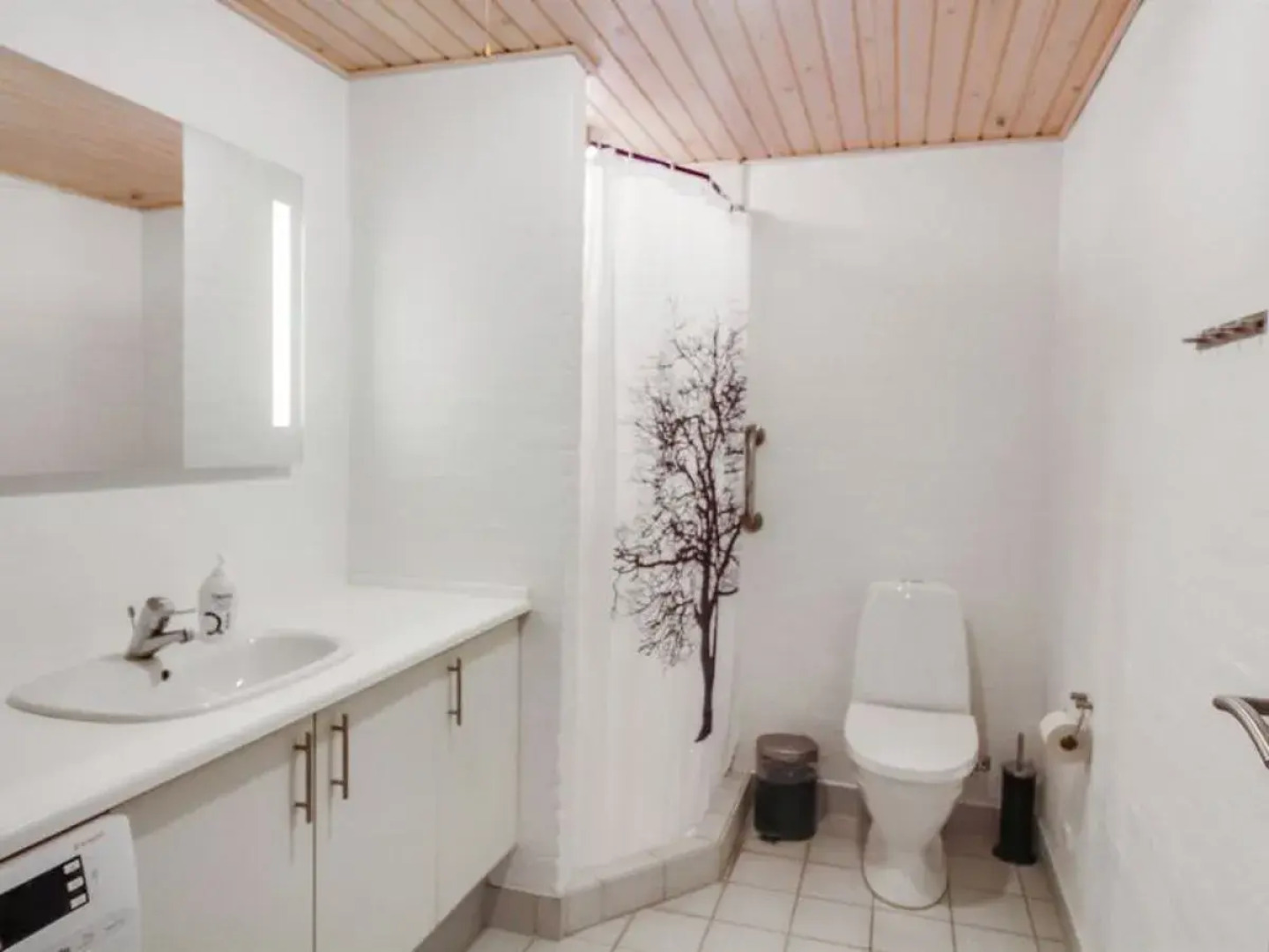 "Henrich" - 300m from the sea in Bornholm