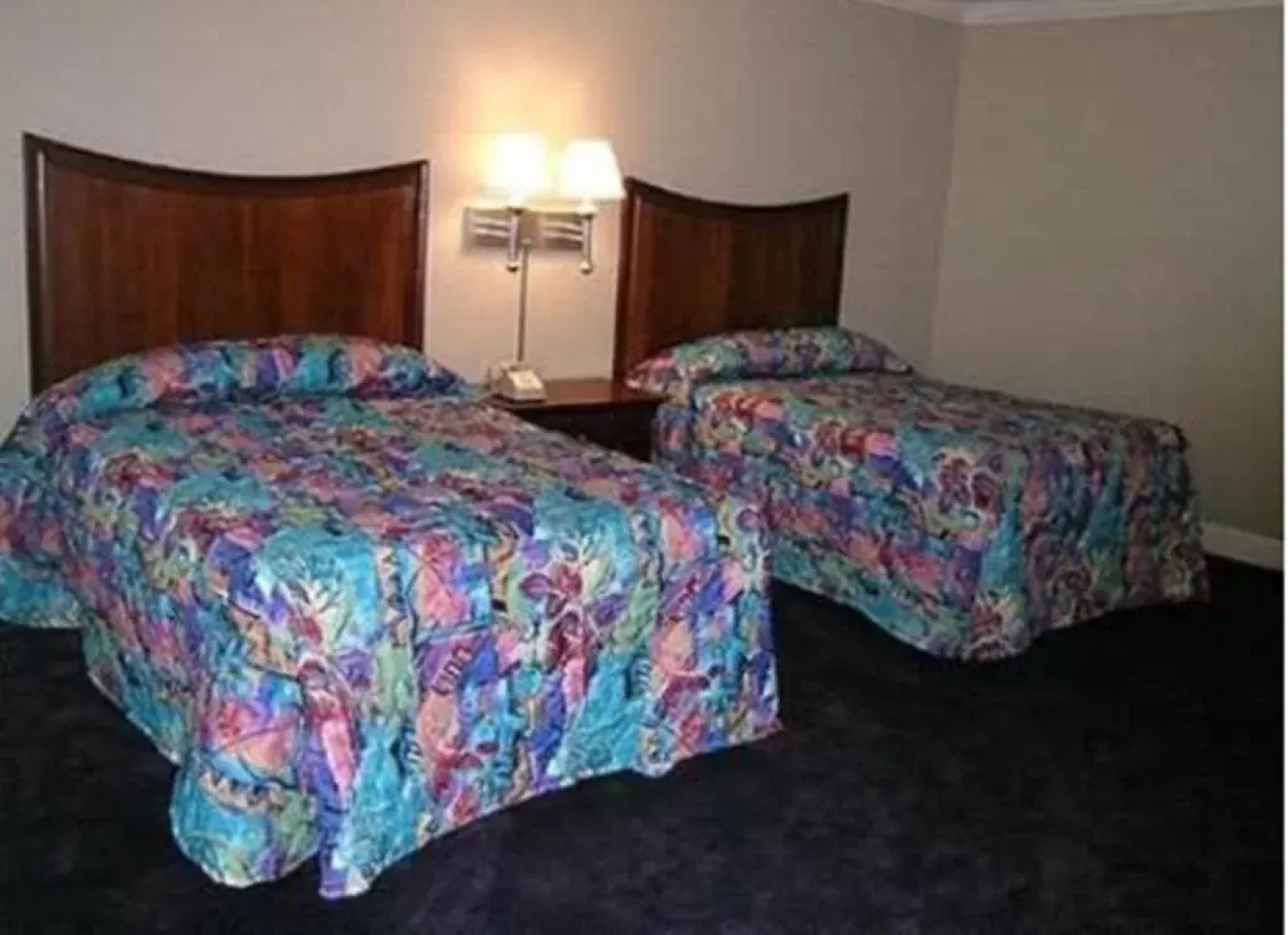 Barons "By the Bay" Inn - Fairhope