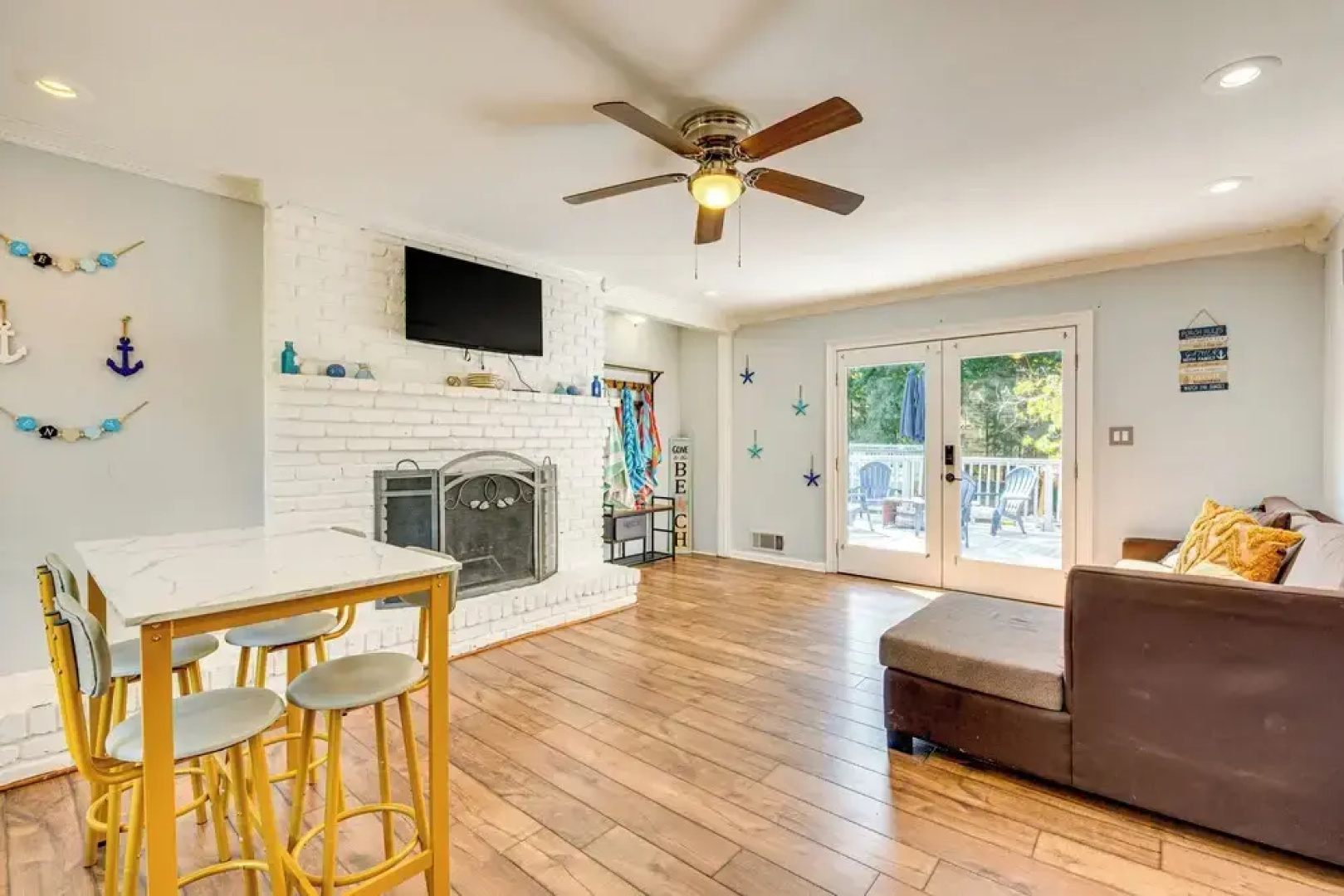Spacious Home w/ Hot Tub, 14 Mi to Downtown Atl!