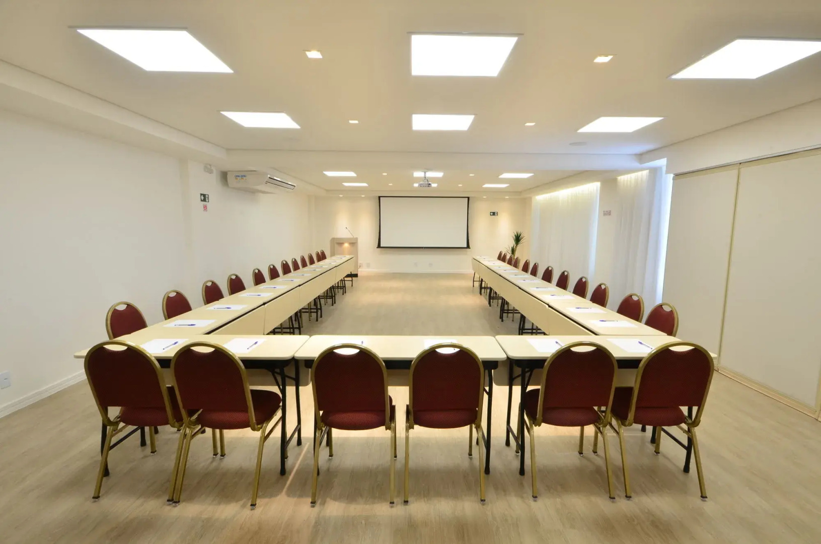 Bristol Itabira Hotel