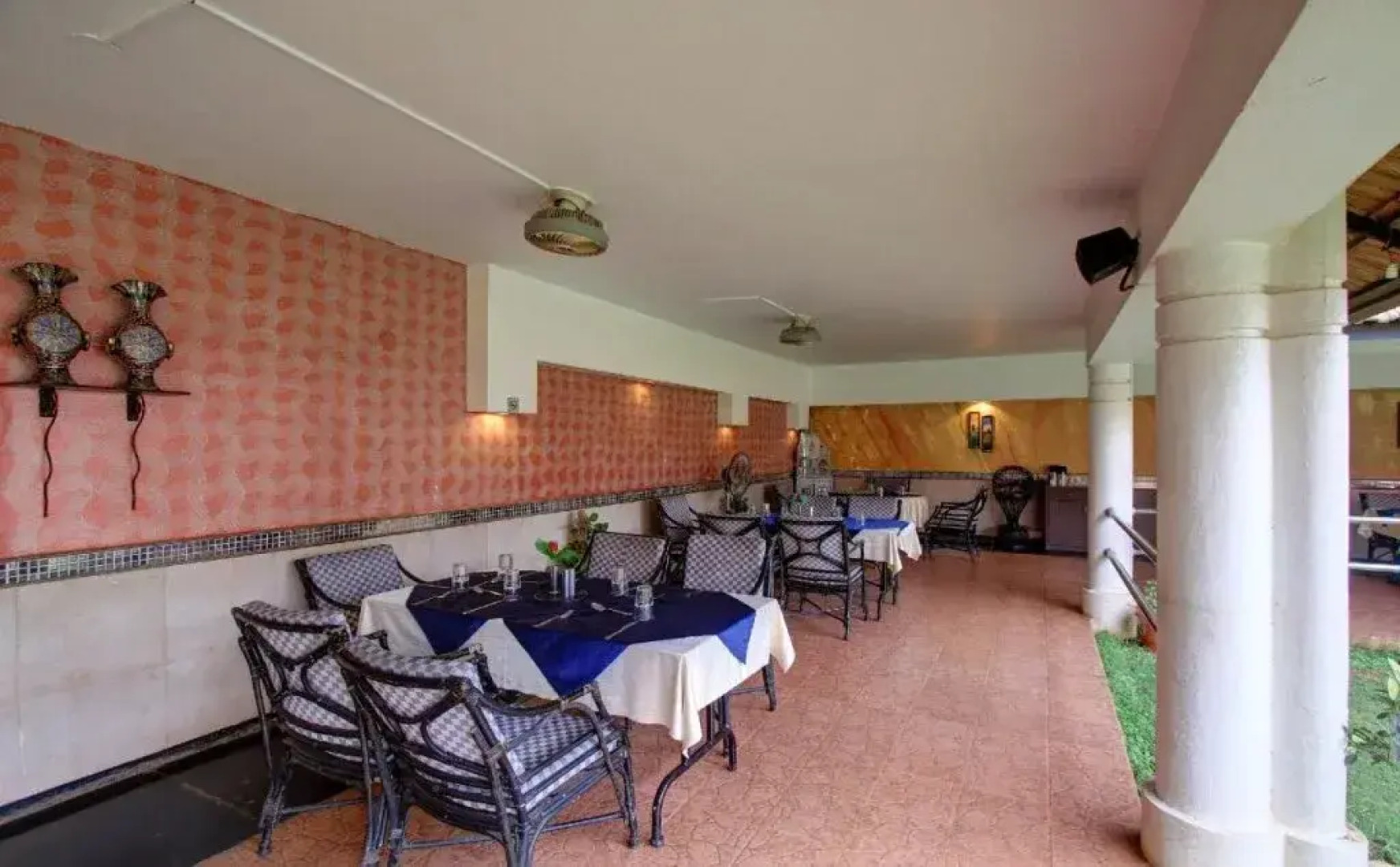 OYO 22528 Hotel Travel Inn