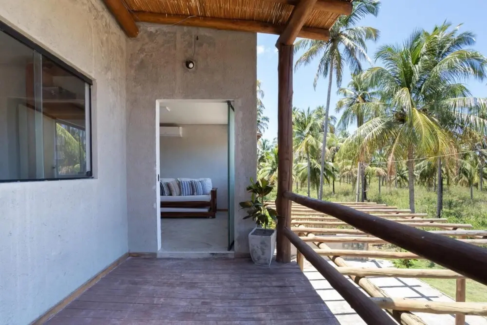 Linda Casa com Piscina 5 min da Praia