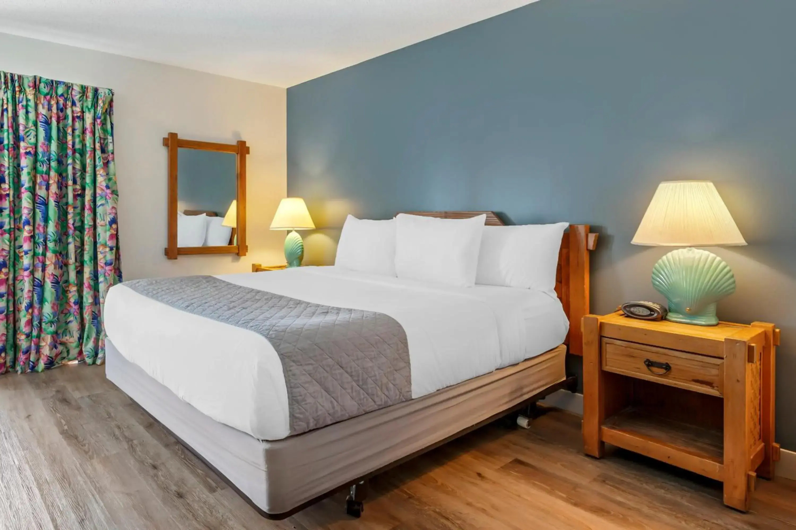 Polynesian Hotel & Suites Wisconsin Dells/Lake Delton