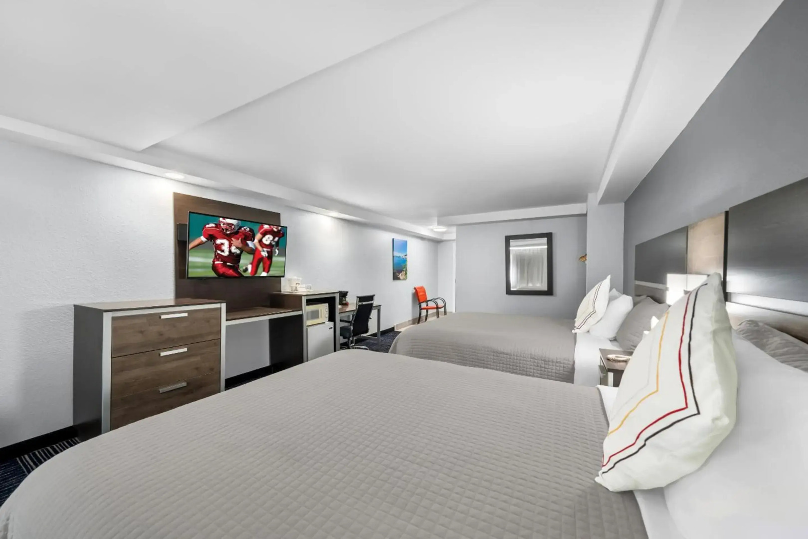 Admiralty Inn & Suites - a Red Collection Hotel