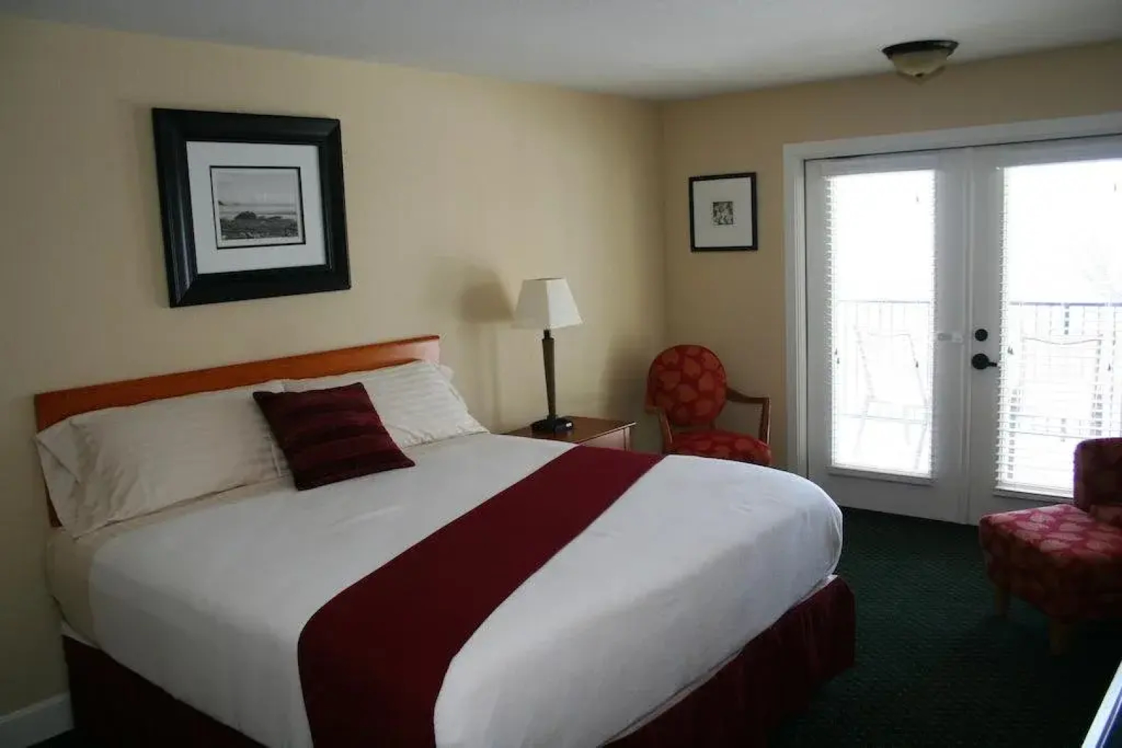 Whitney Mountain Lodge