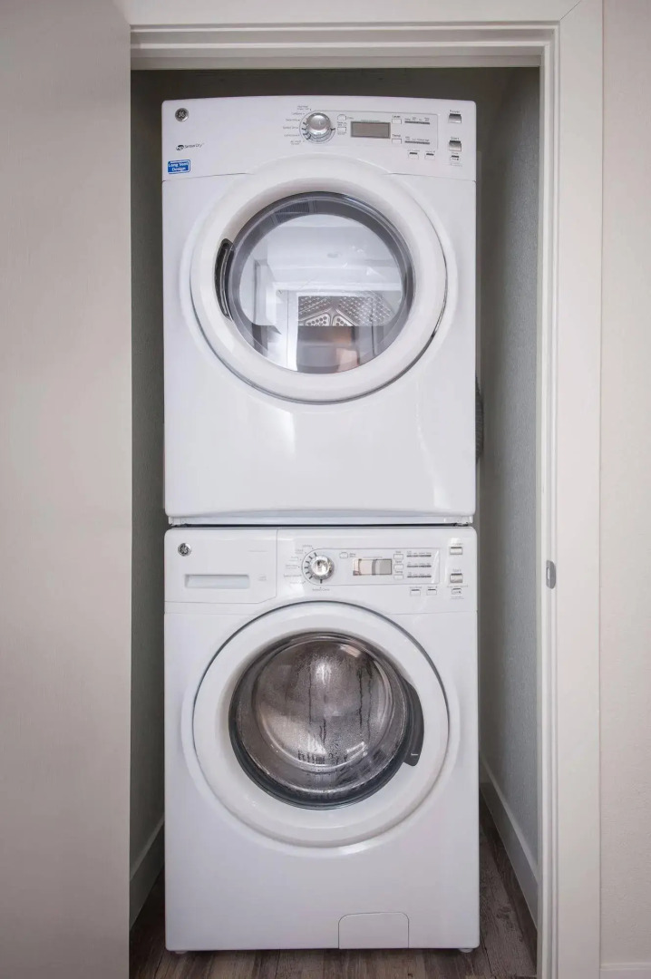 Sunshine Suites at East Village