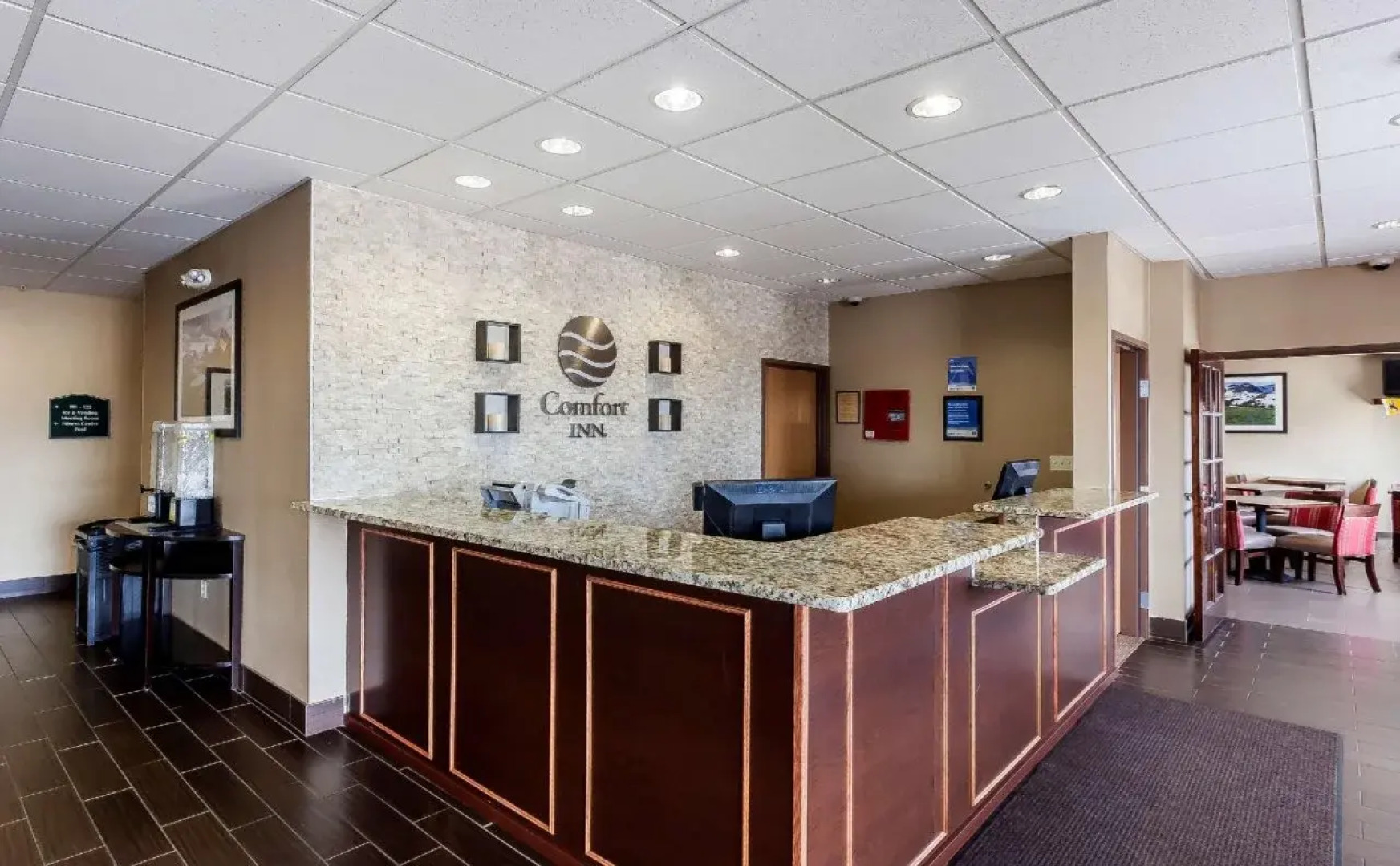 Comfort Inn & Suites Near University of Wyoming