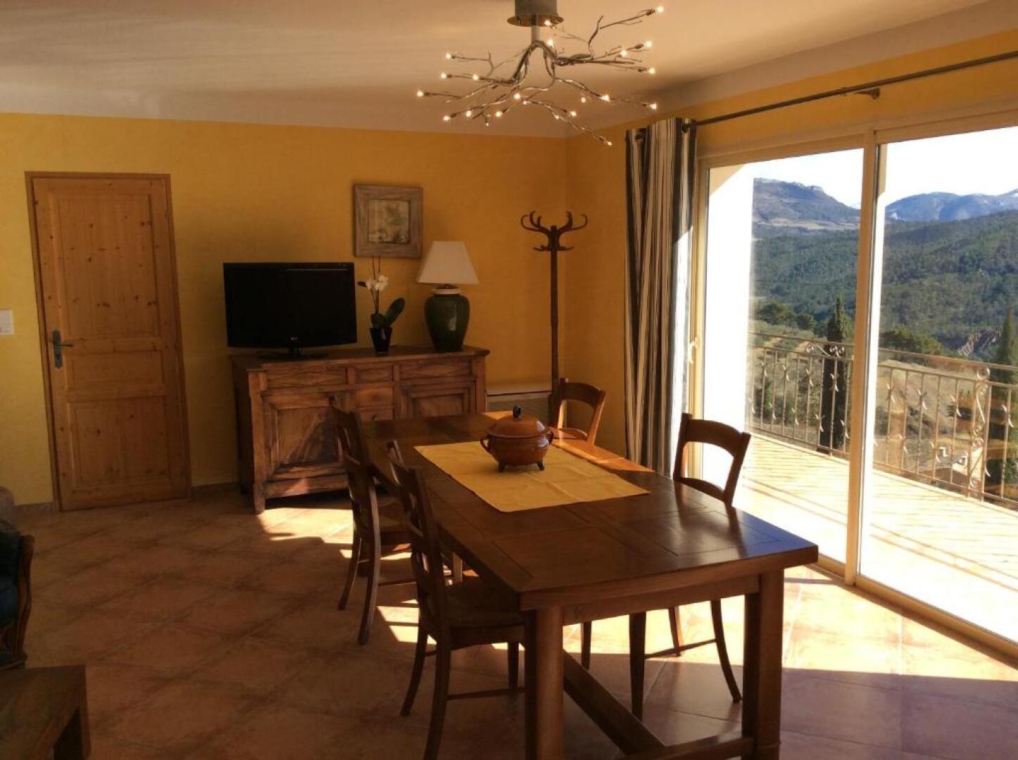 Le Mas des Eglantiers