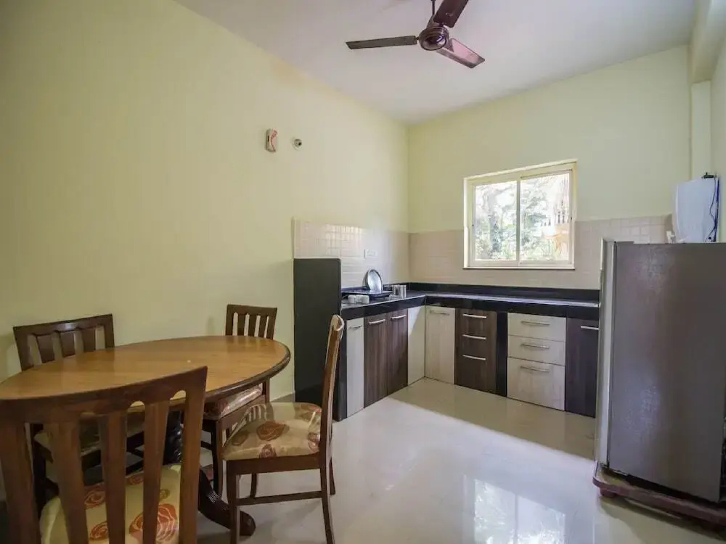 OYO 12706 Home 1BHK Pool View Sangolda