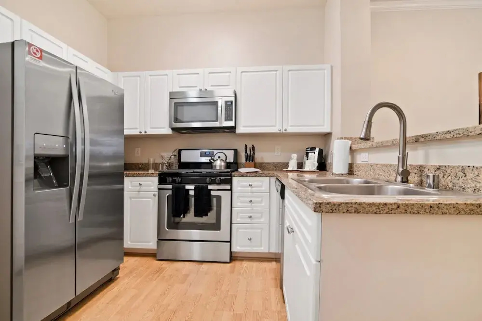 Global Luxury Suites at Agnew Road