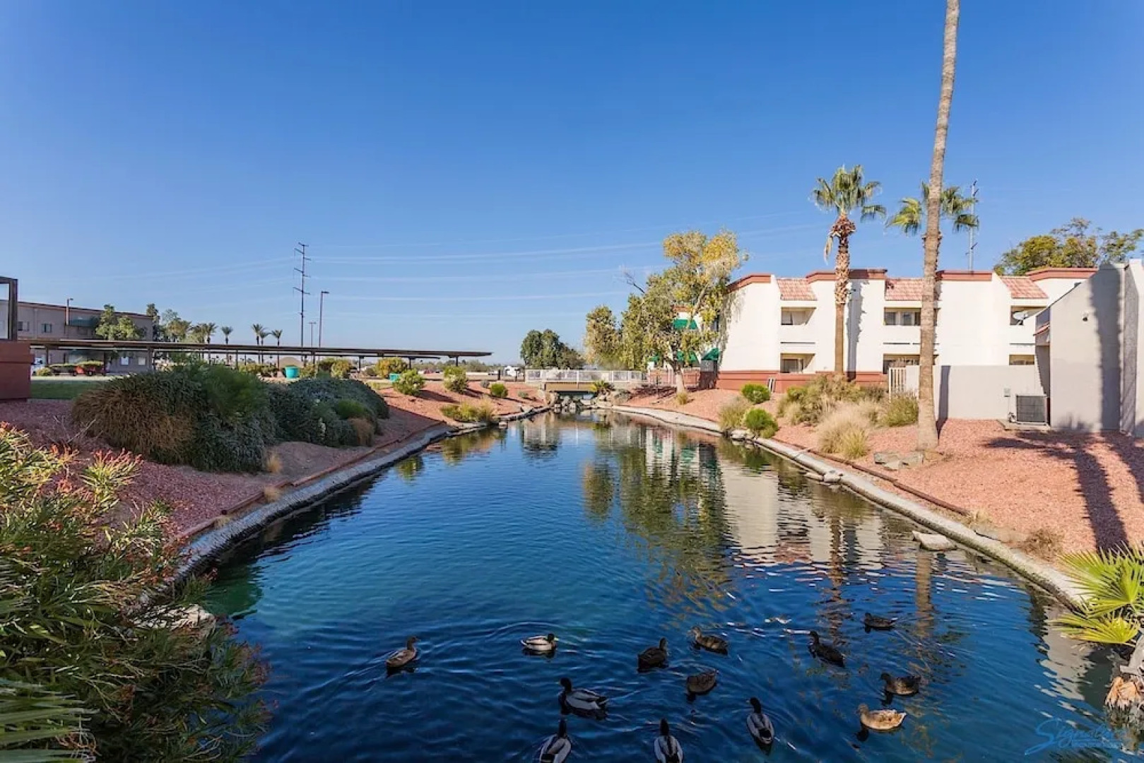 Surprise Escape 2 BR by Casago