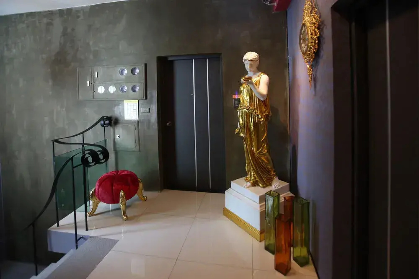 1967 City Central Hotel