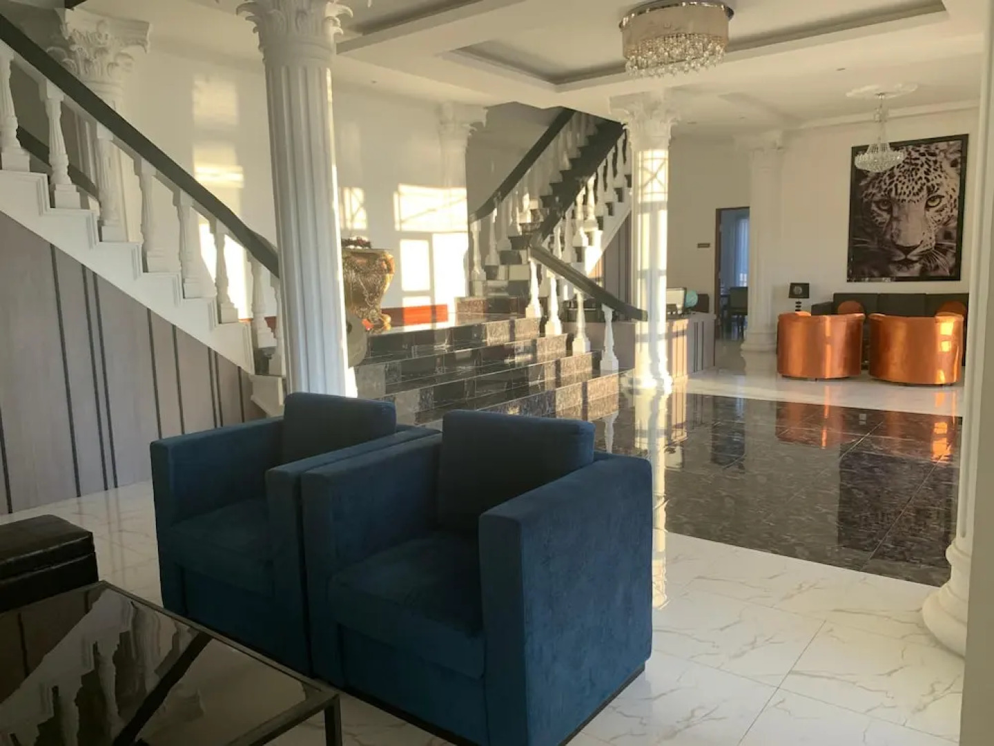 Toba Retreat Mansion And Villas