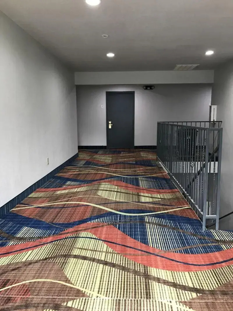 Scottish Inn and Suites