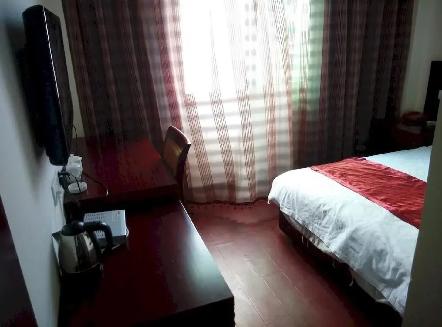 Yuquan Business Hotel