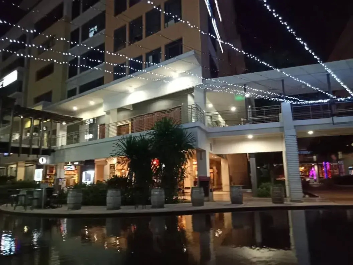 SetiaWalk {BIG GROUP} 2CARPARK 3ROOM WIFI 5min LRT