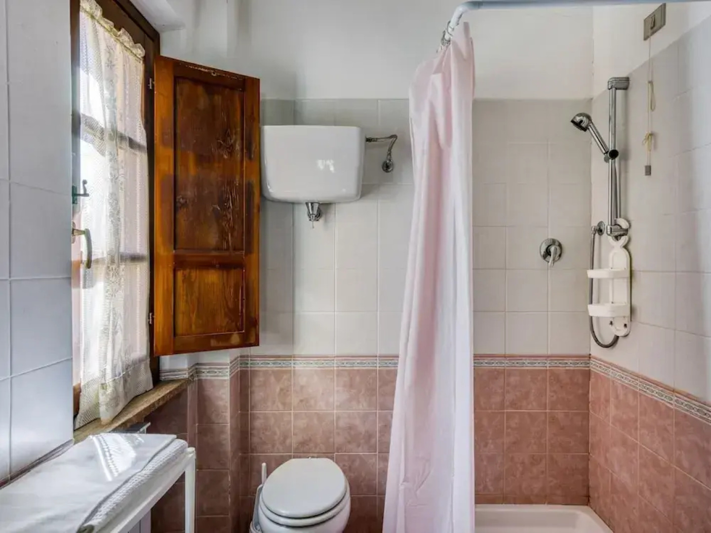 Apartment in Citerna With Pool