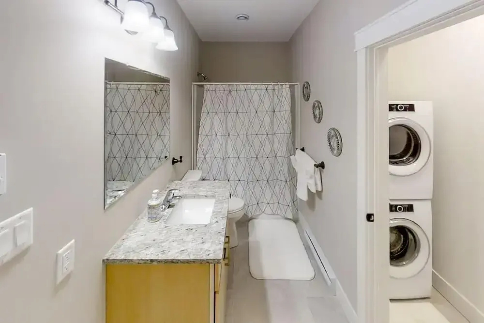 Premium Condo Amazing Location w Parking Coffee