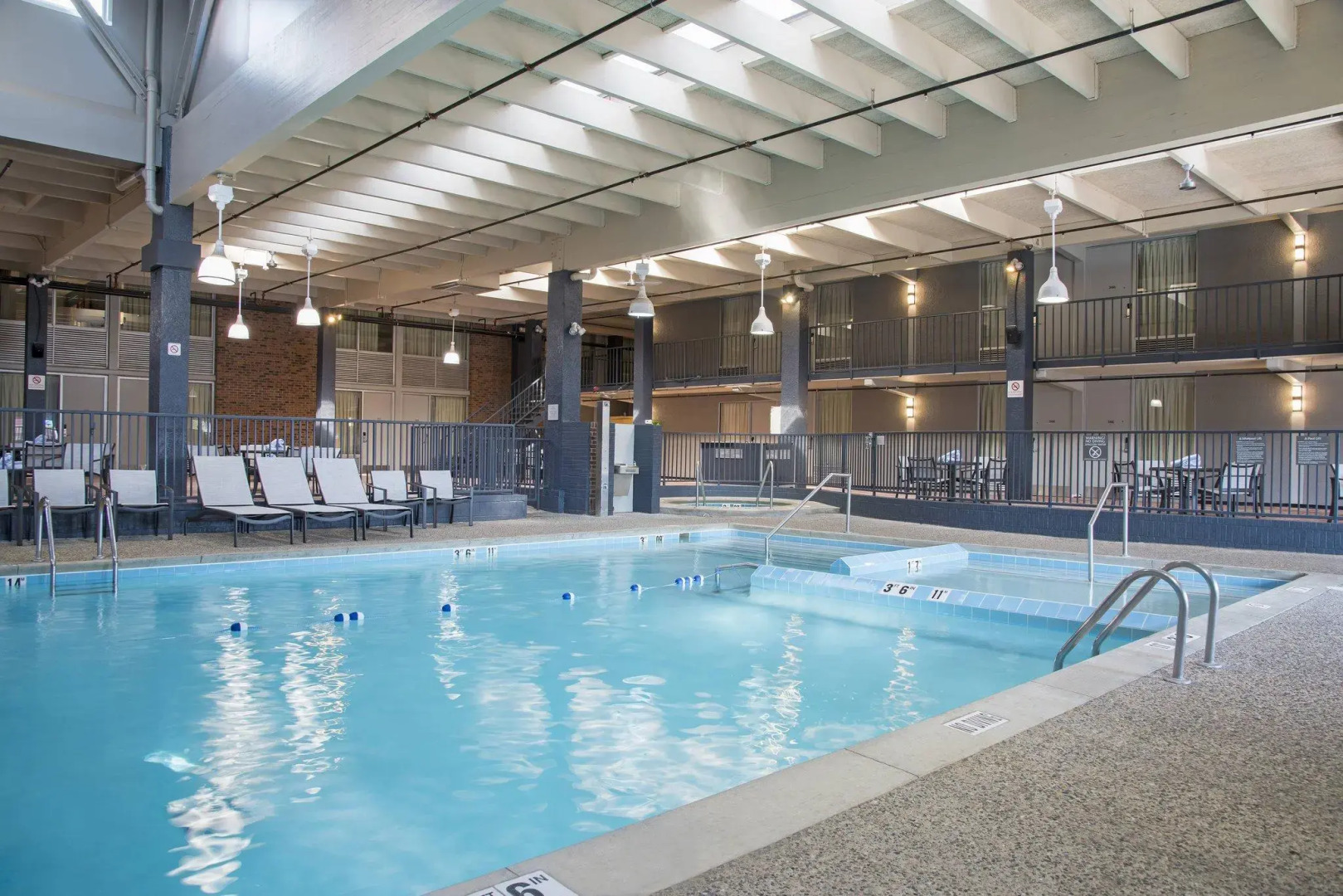 Sonesta Hotel Grand Rapids Airport