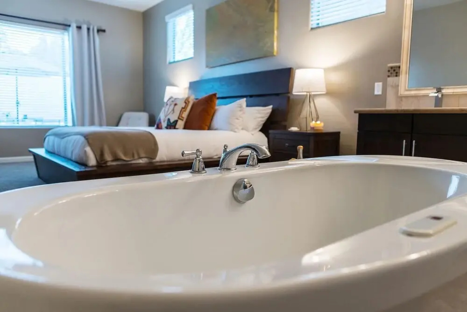 Pueblo Viejo by AvantStay | 5min Drive to Old Town - Sleeps 14