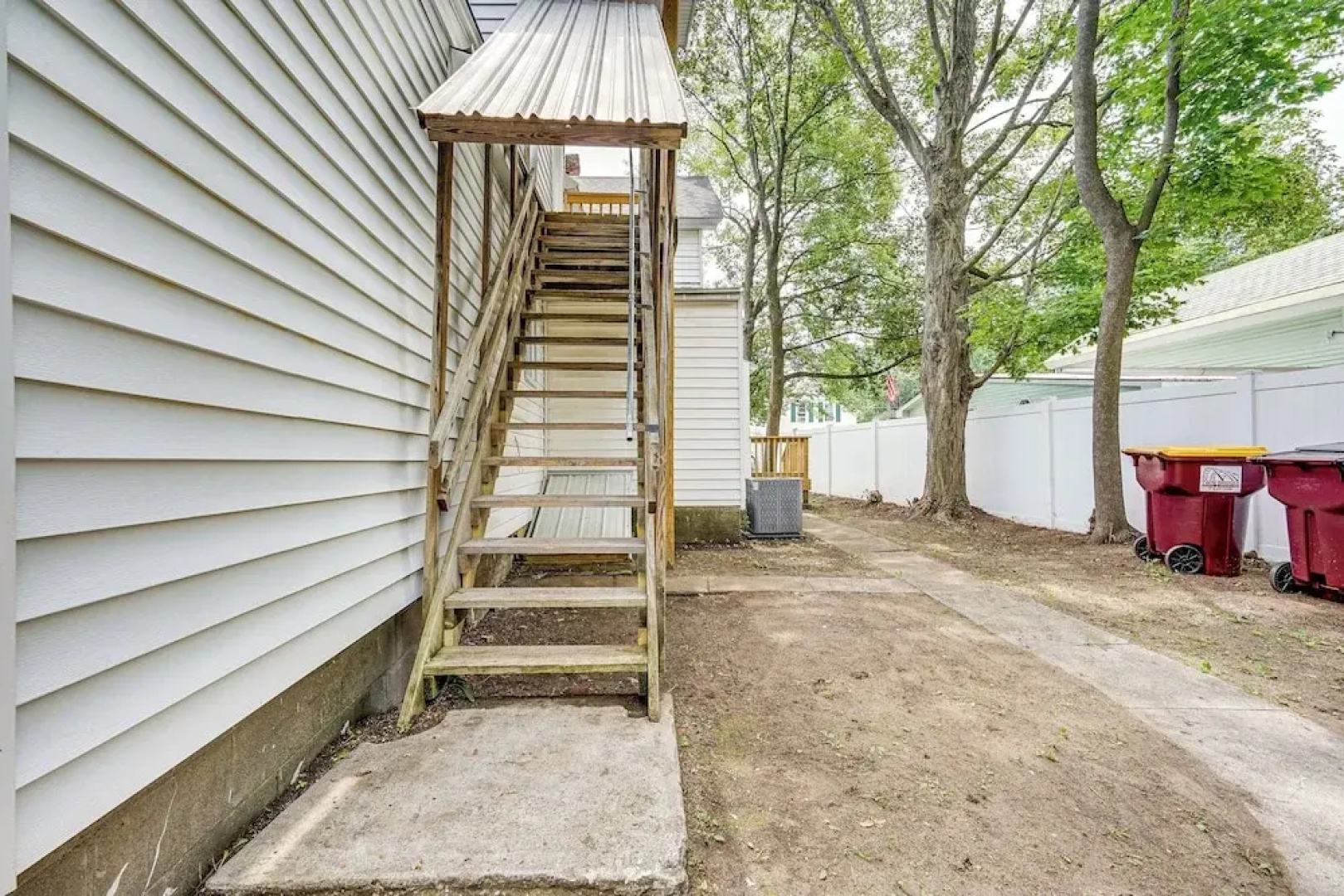 Cozy Glens Falls Getaway < 1 Mi to Downtown