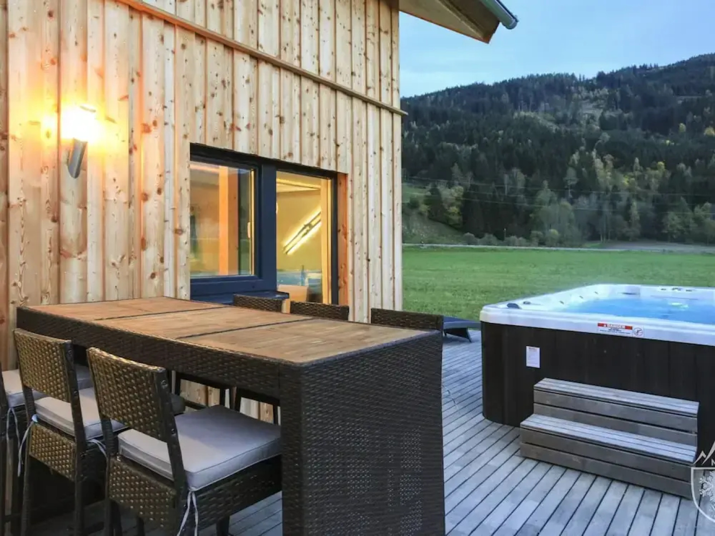 Premium Chalet With Whirlpool
