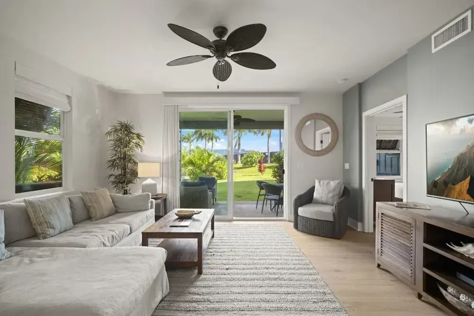 Pili Mai 5d 3 Bedroom Condo by RedAwning
