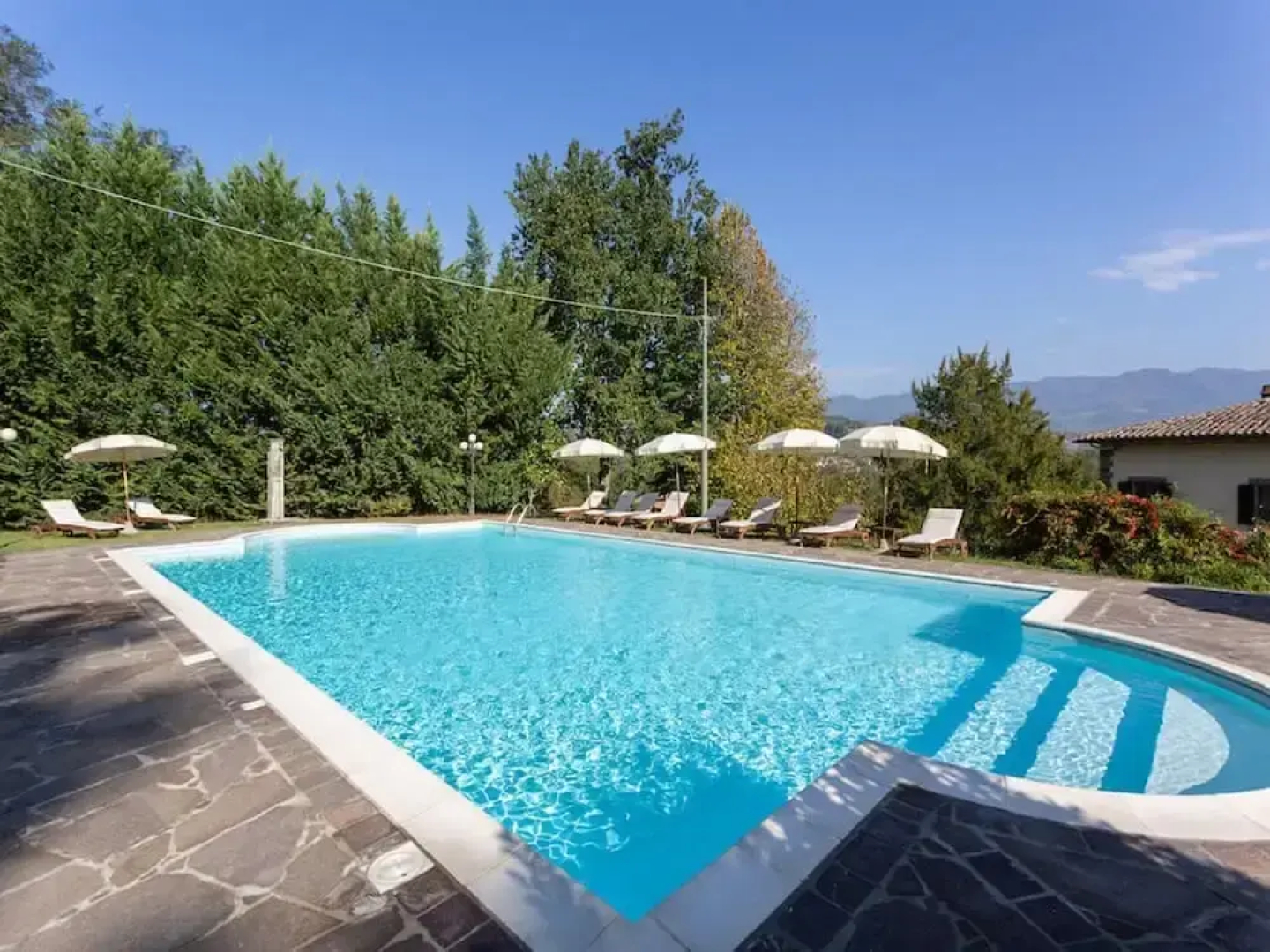 Villa in Mugello Hills With Private Pool