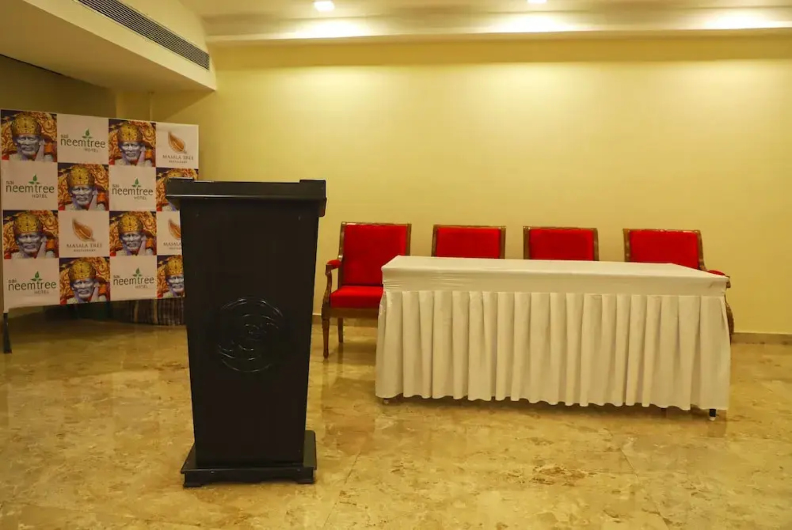 Sai Neem Tree Hotel