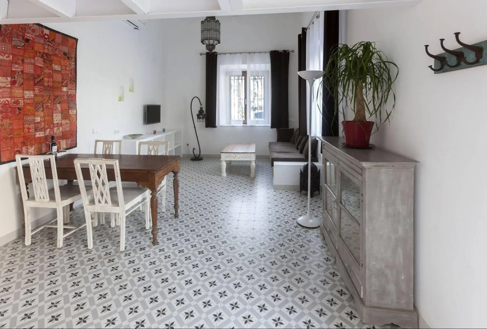 La Residencia Tarifa