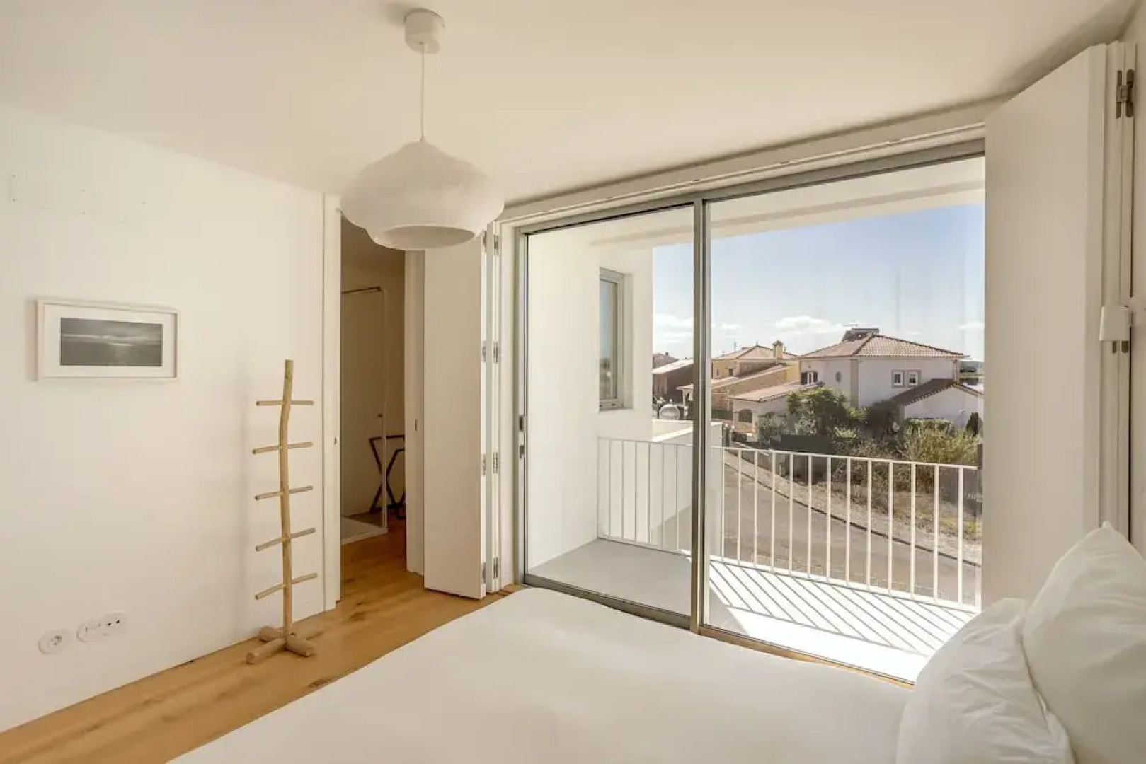 Ericeira Modern Bright With Pool by Homing