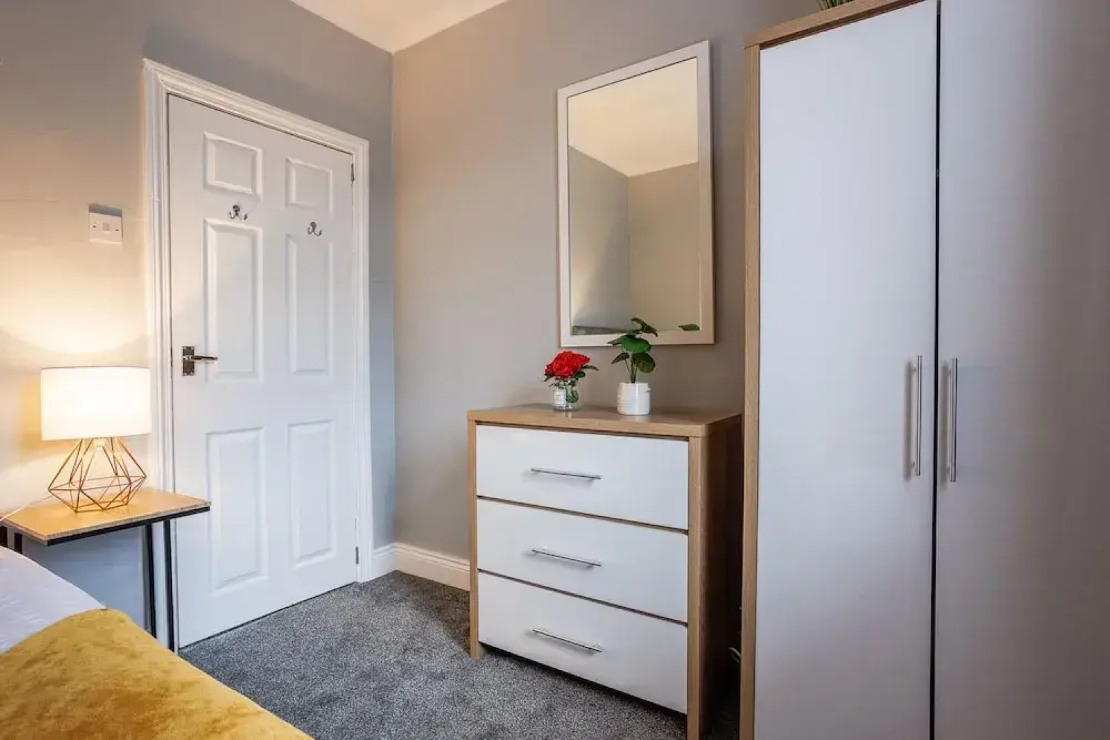 Bedlington - House - Sleeps 3 - Parking - Garden