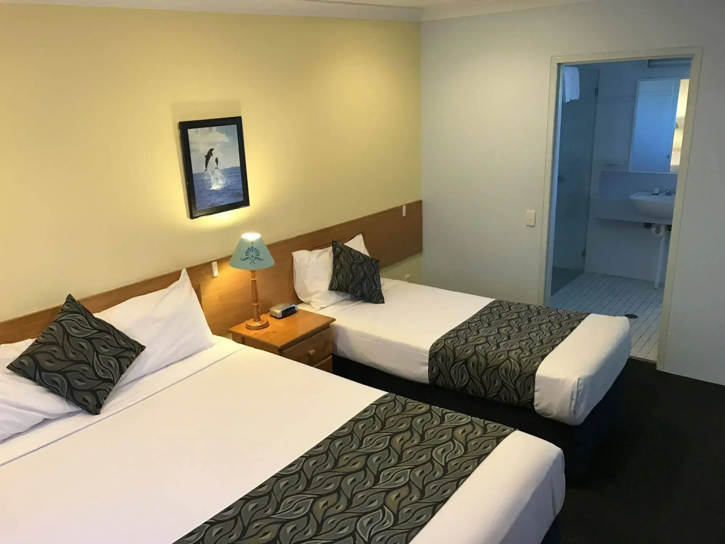 Haven Waters Motel & Apartments