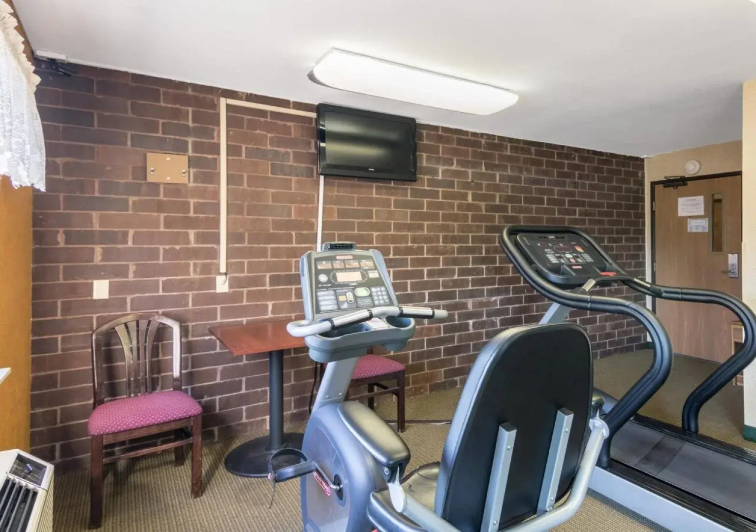 Motel 6 Eau Claire, WI