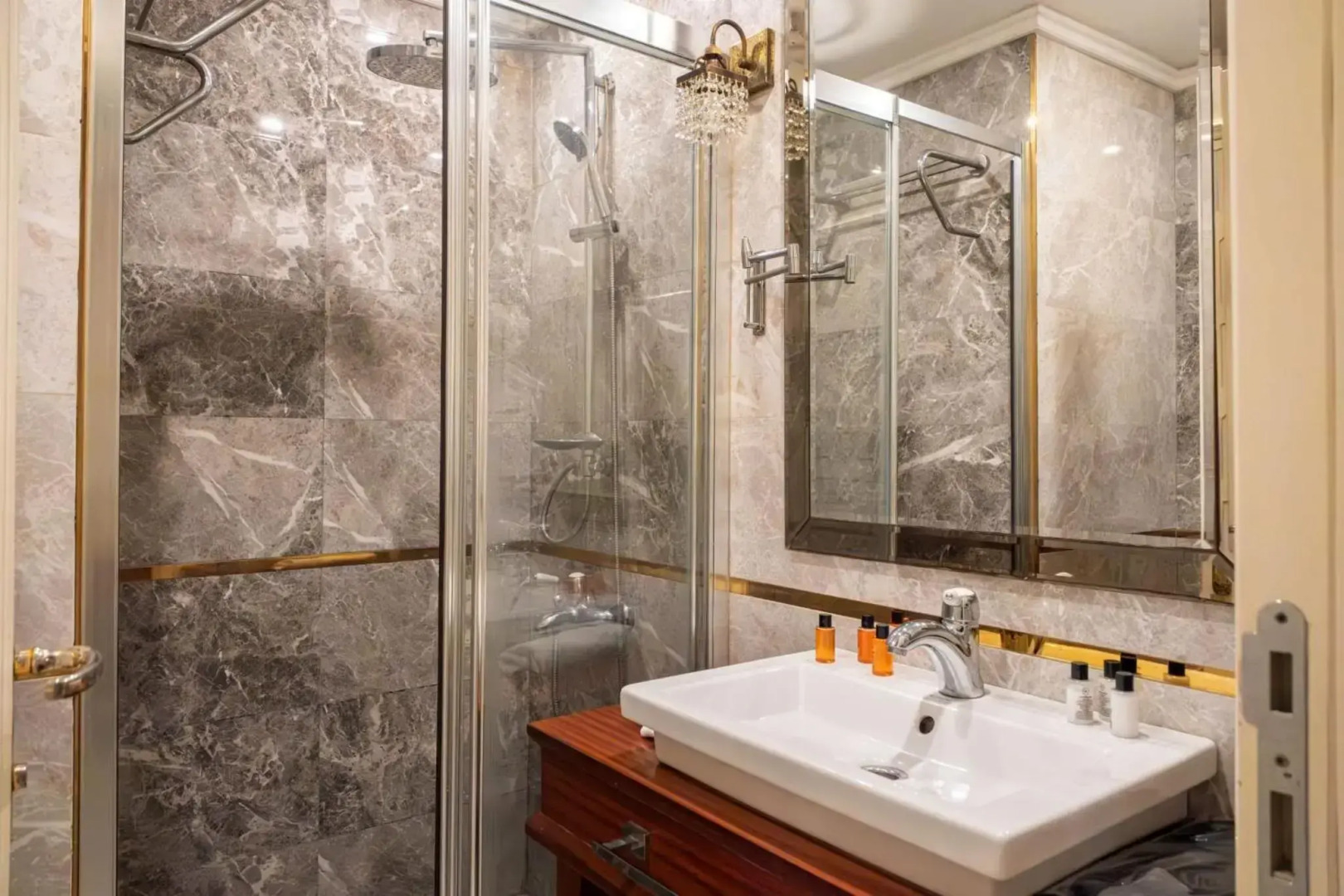 Myy Homes - Boutique class