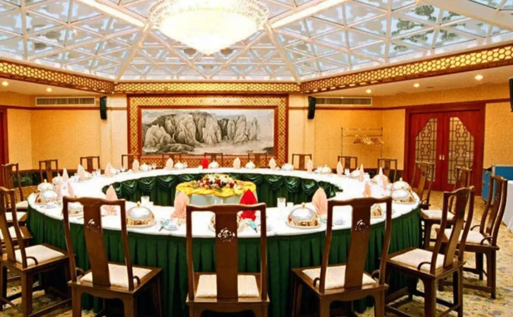 Weihaiwei Hotel