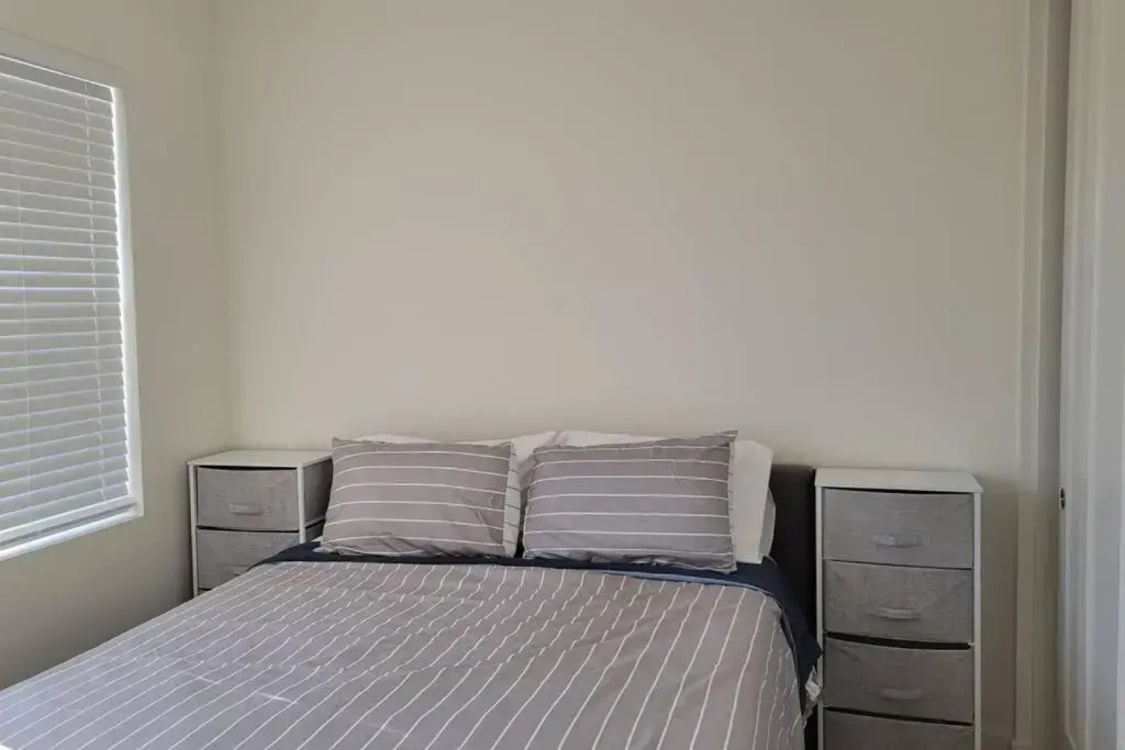 Chic 3 Level Large Kitchen close to 5 golf courses