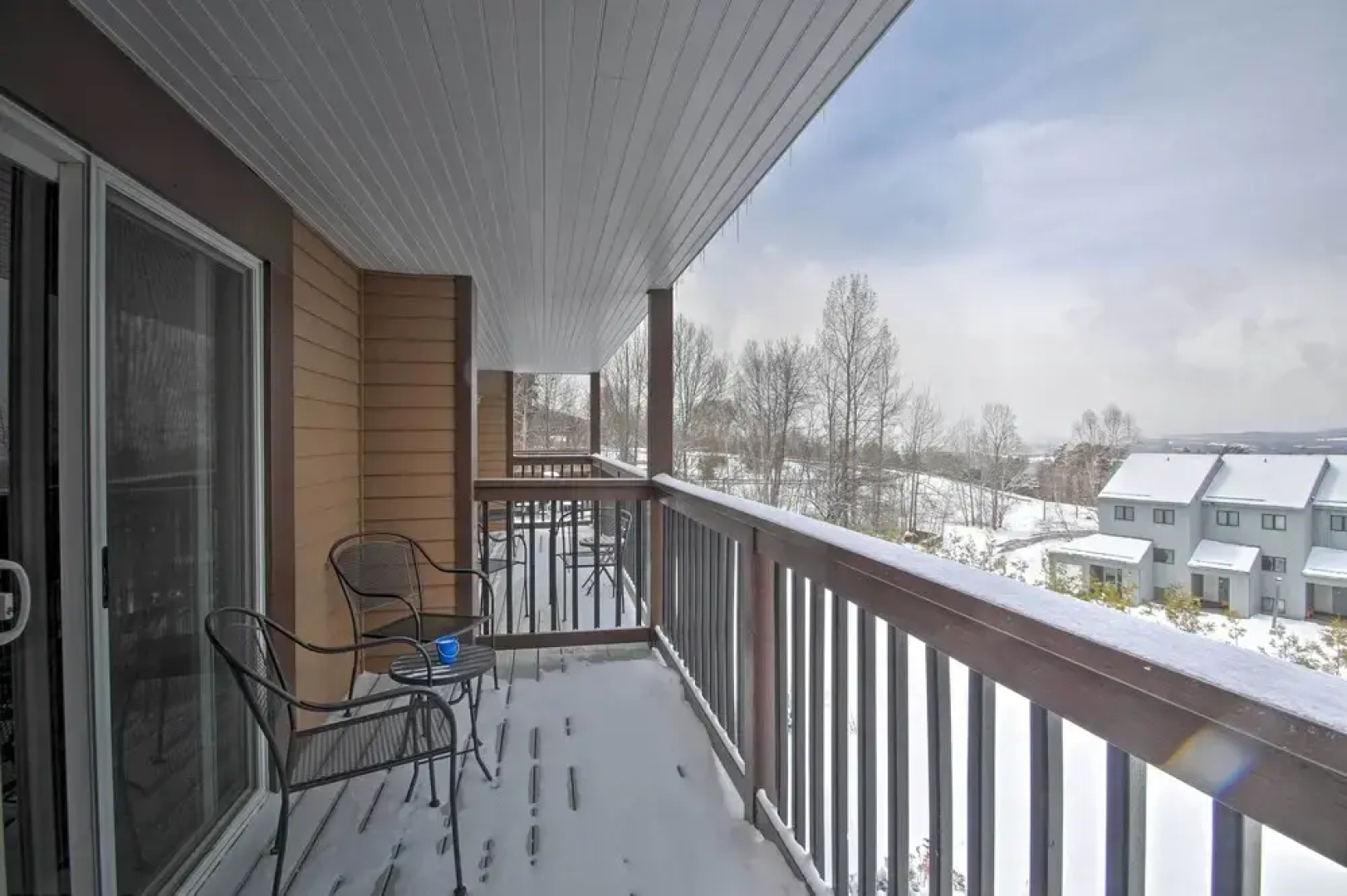 Slopeside Burke Mtn Condo w/ Amenity Access!