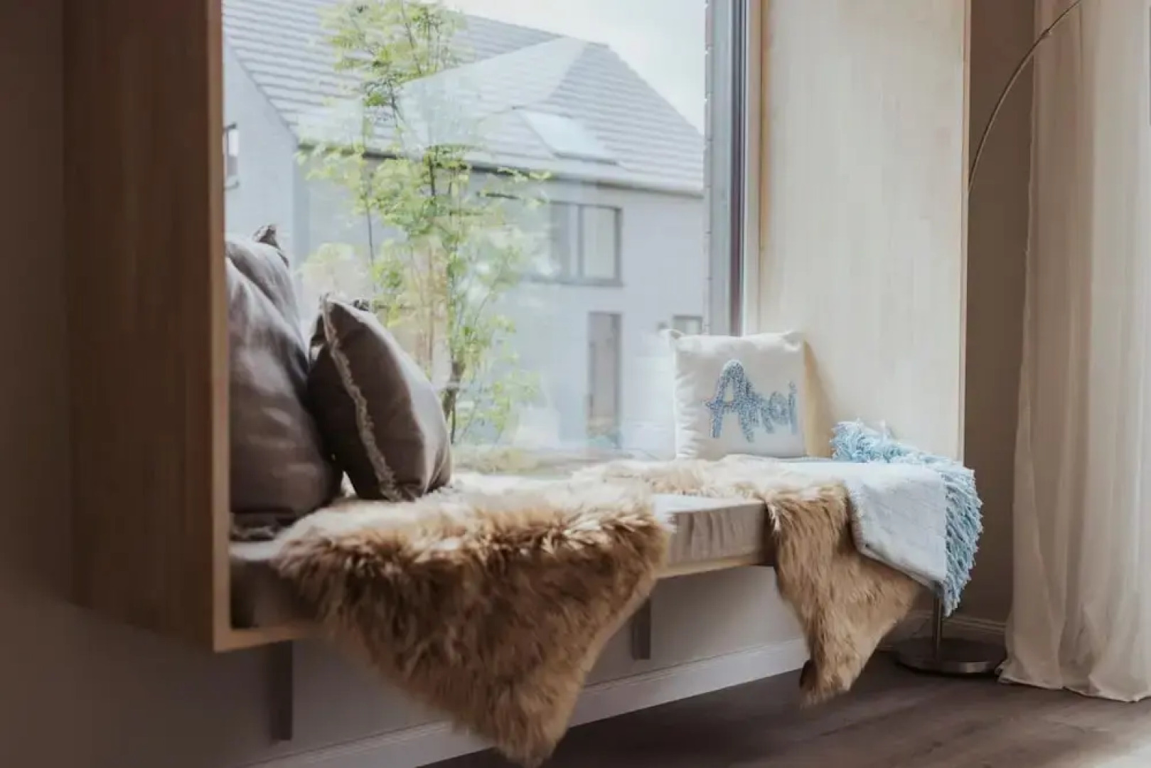 Skandinavisch Eingerichtetes Familienferienhaus