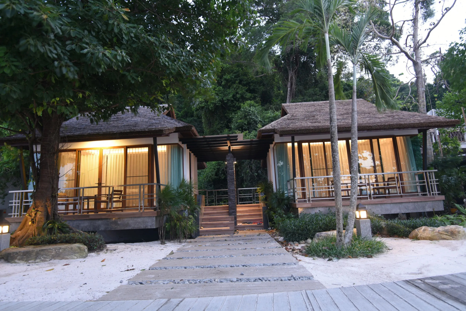 Victoria Cliff Nyaung Oo Phee Island