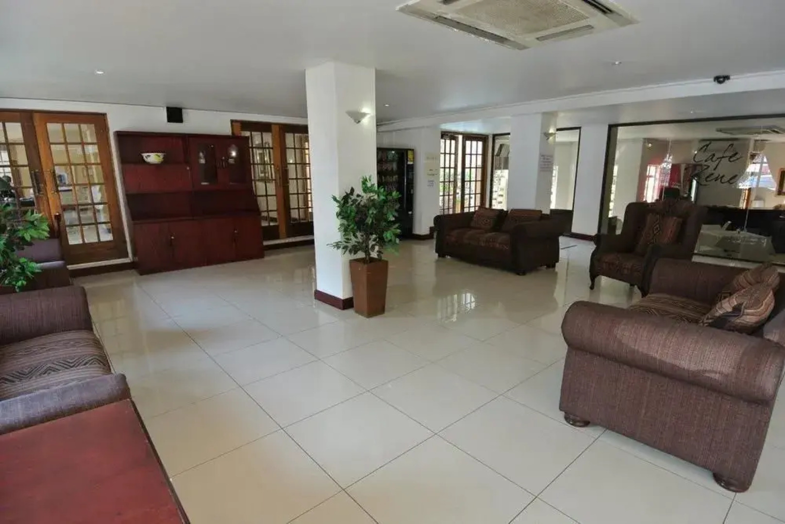 Airport Inn Executive Suites