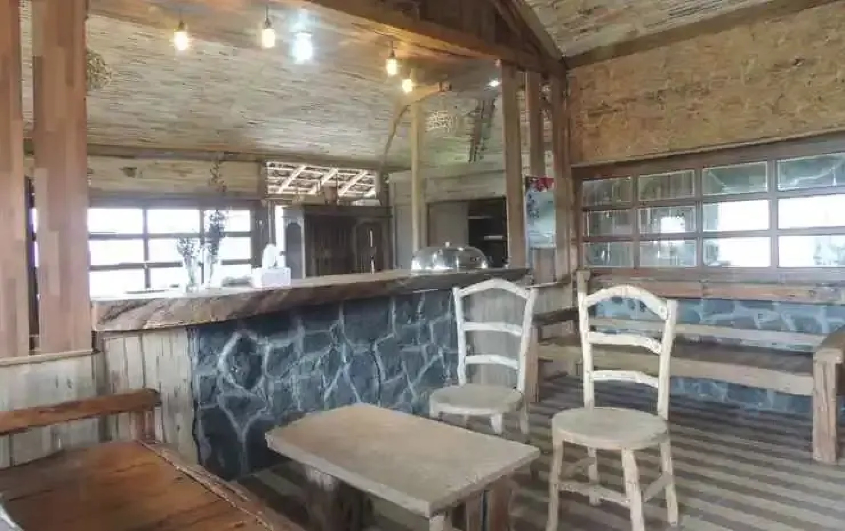 Singgasana Villa & Resto