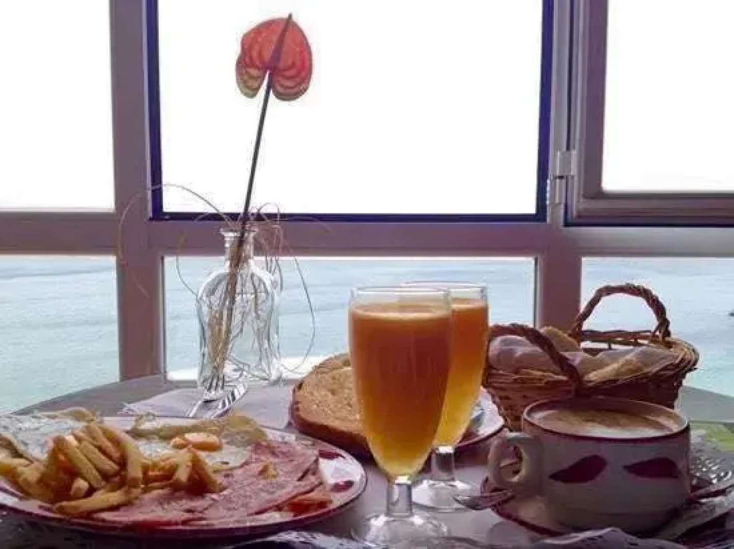 Отель El Castillo de los Locos