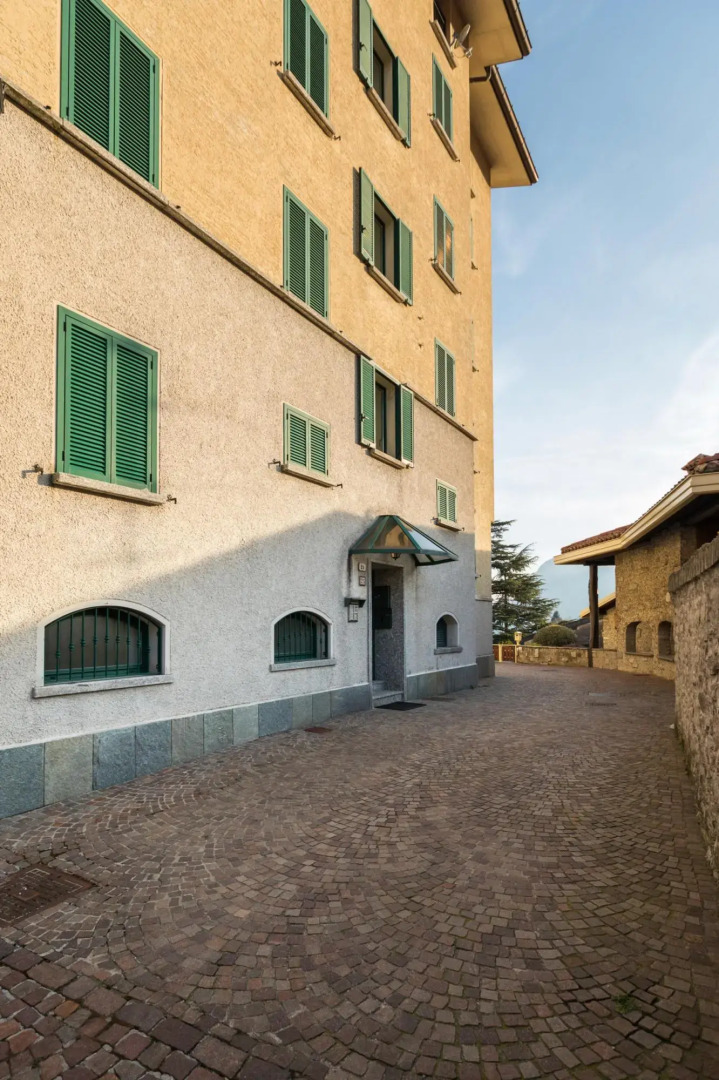 Civenna Lake View in Civenna