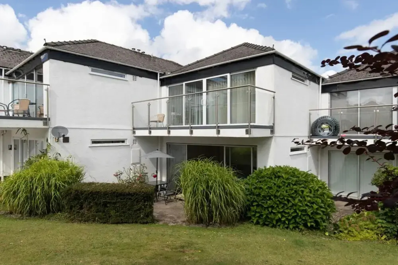 Coedrath Park 23 - Walk to Beach Ground Floor